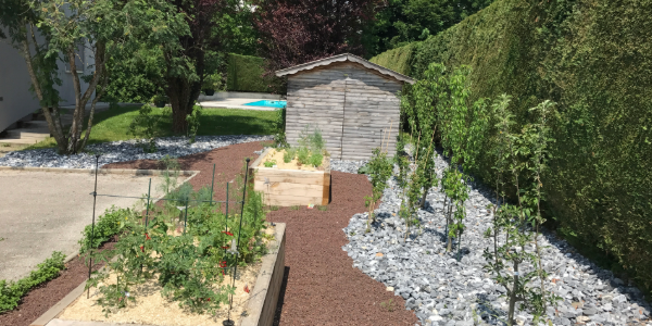 Deux carrés potagers en poutre chênes