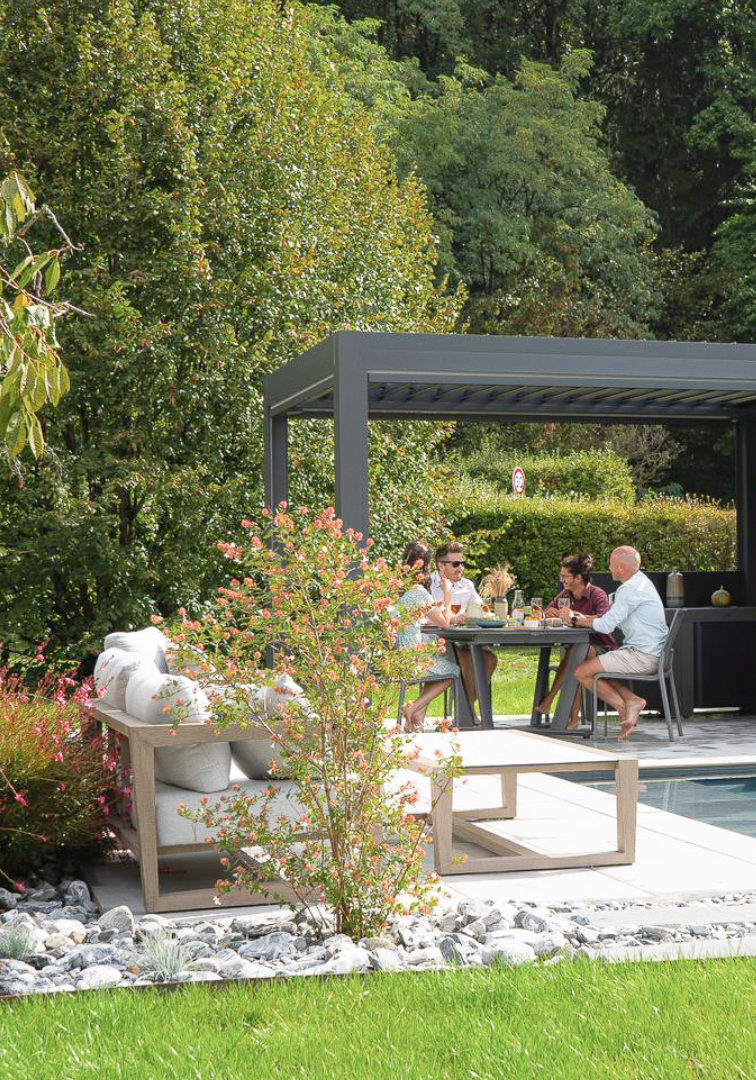 terrasse-exterieur-dalle-beton-jardin